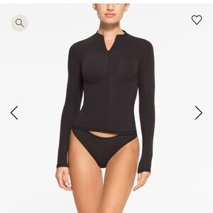 SKIMS Fits Everybody Half Zip Long Sleeve Top in S